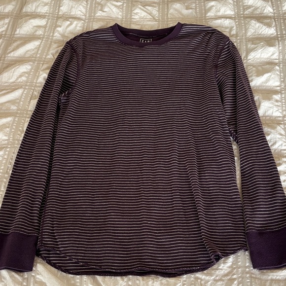 GAP Men's Long Sleeve Shirt in Purple Stripes - Picture 1 of 5